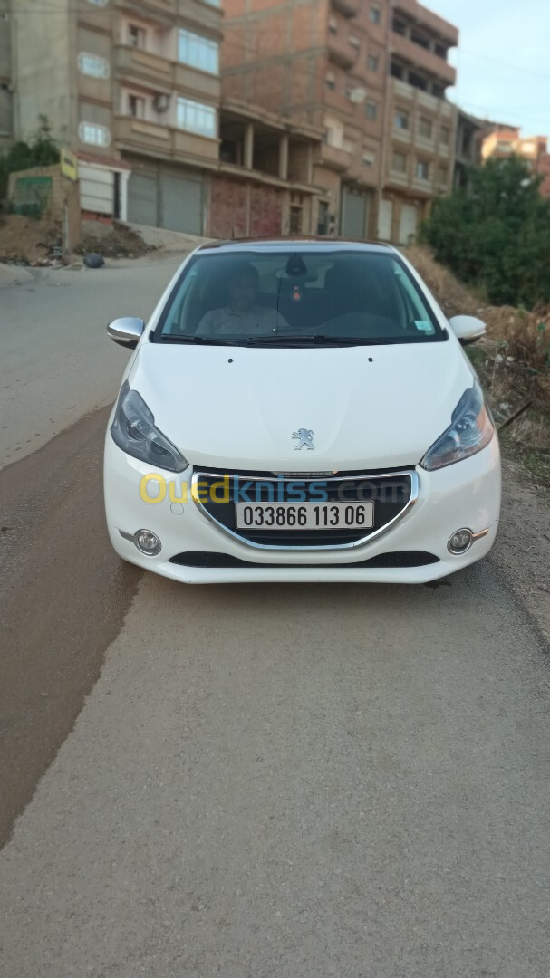 Peugeot 208 2013 Alors