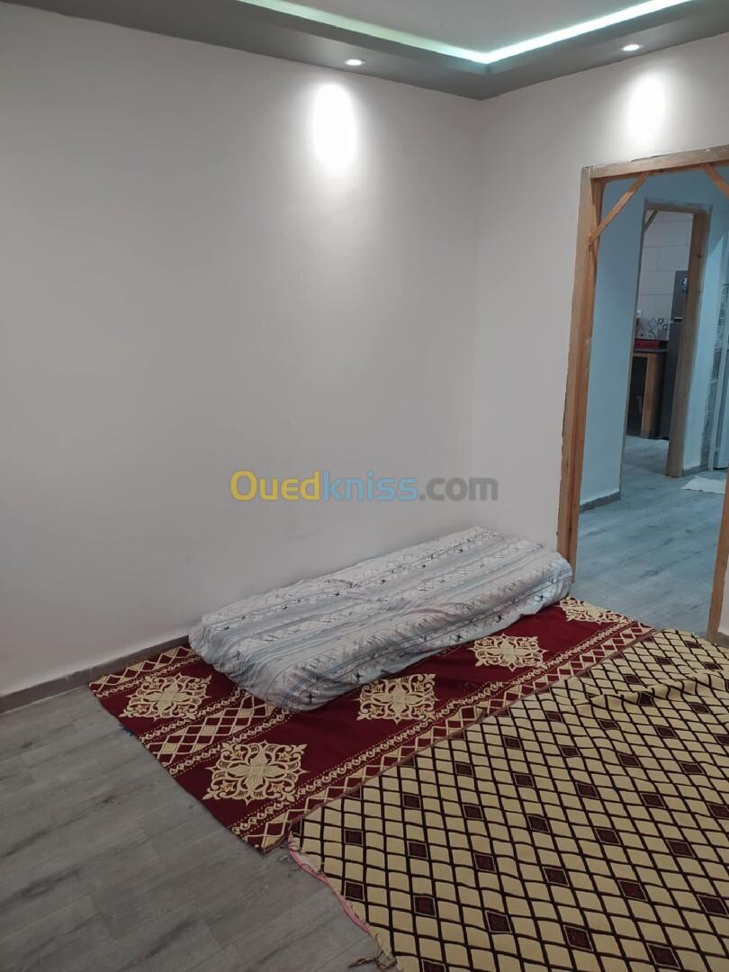 Location vacances Niveau De Villa F3 Alger Zeralda