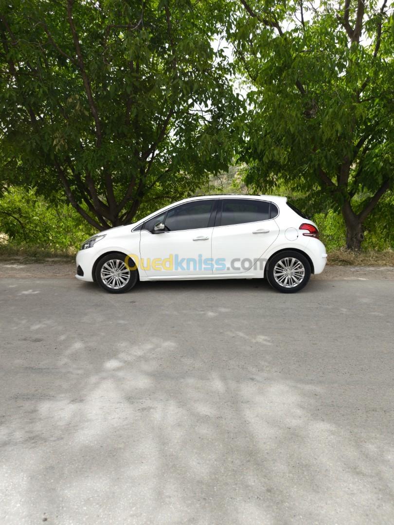 Peugeot 208 2018 Allure Facelift