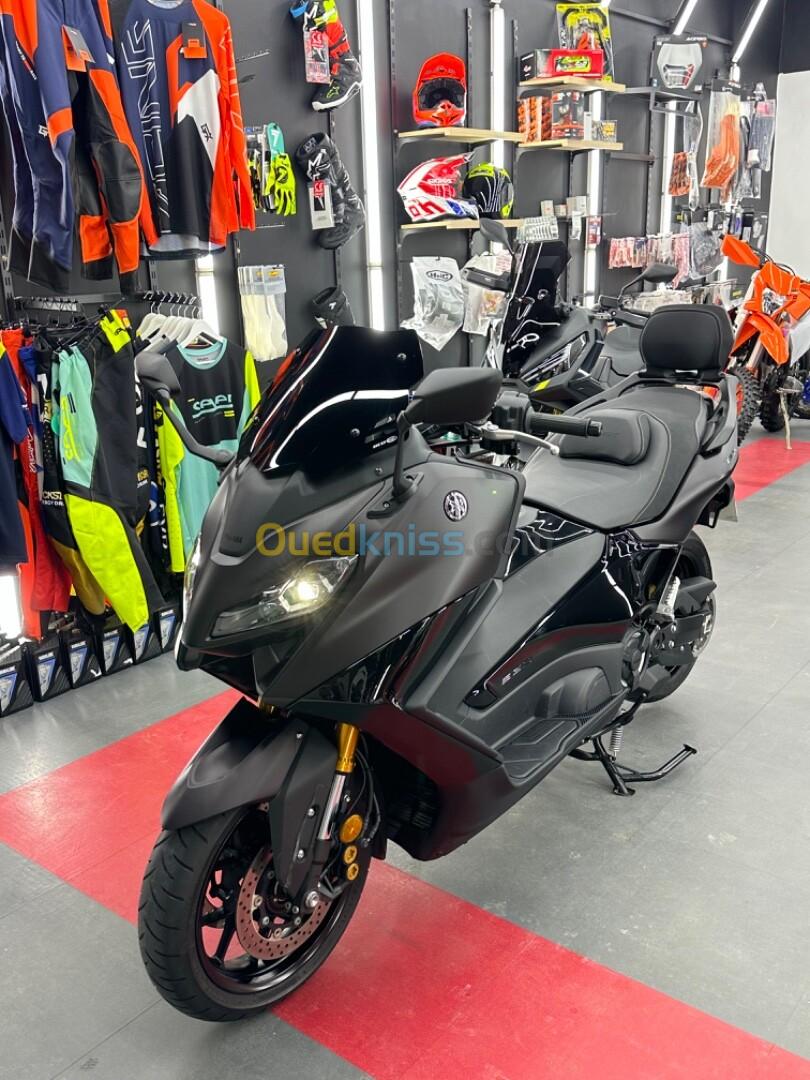 YAMAHA TMAX 562 2024