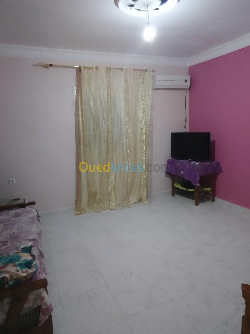 Location vacances Appartement F2 Jijel Emir abdelkader