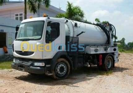 Camion hydrocureur débouchage vidange 