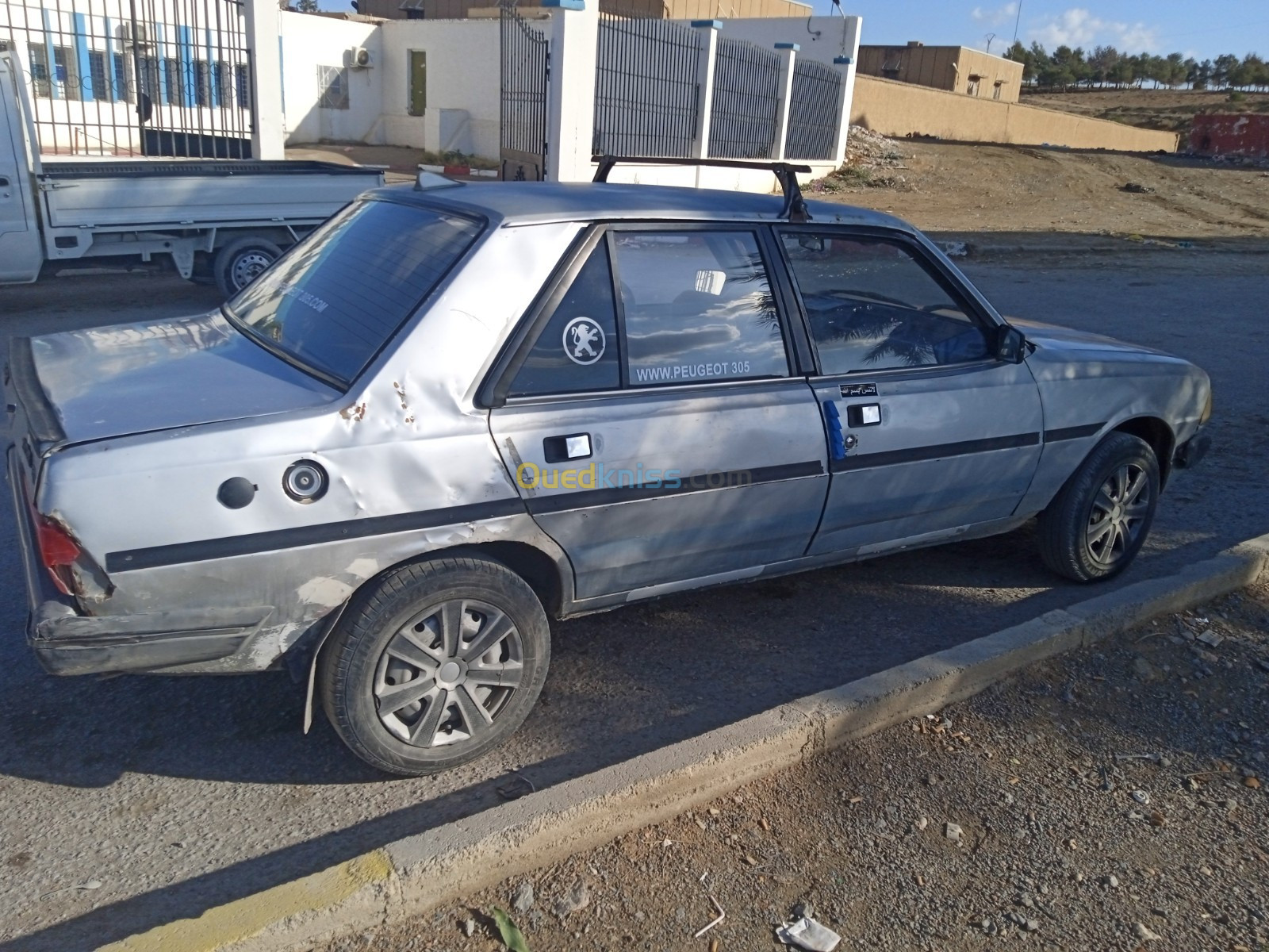 Peugeot 305 1983 305