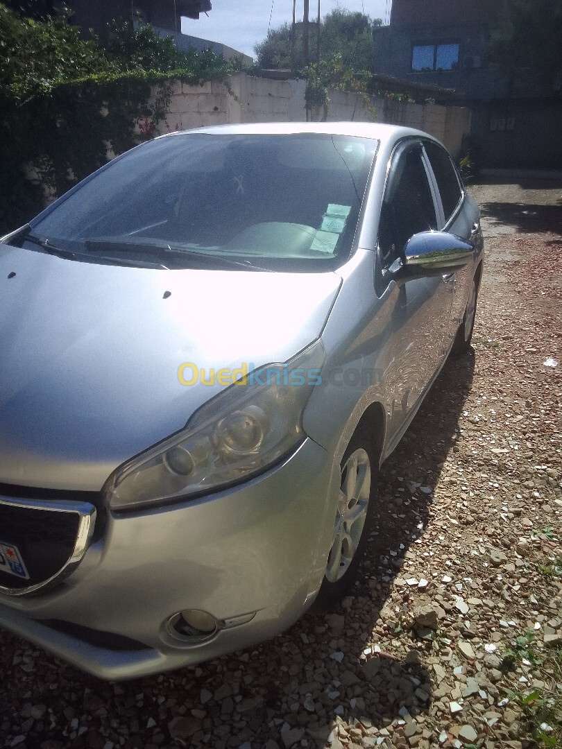 Peugeot 208 2014 208