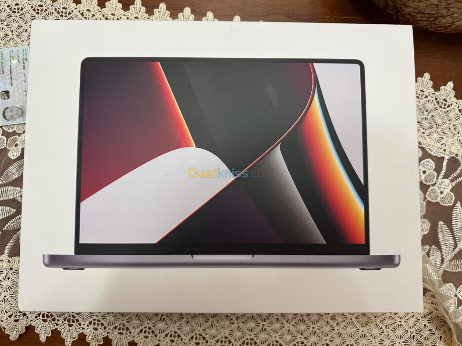 Macbook pro 2022 14 Inch Silver USA