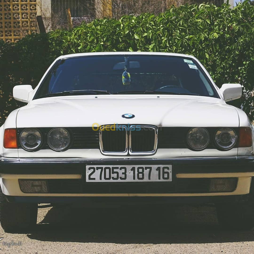 BMW E32 1987