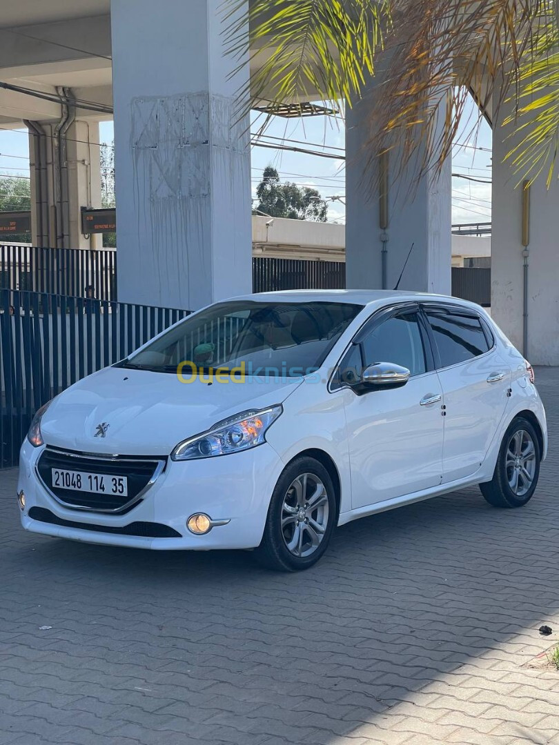 Peugeot 208 2014 Allure