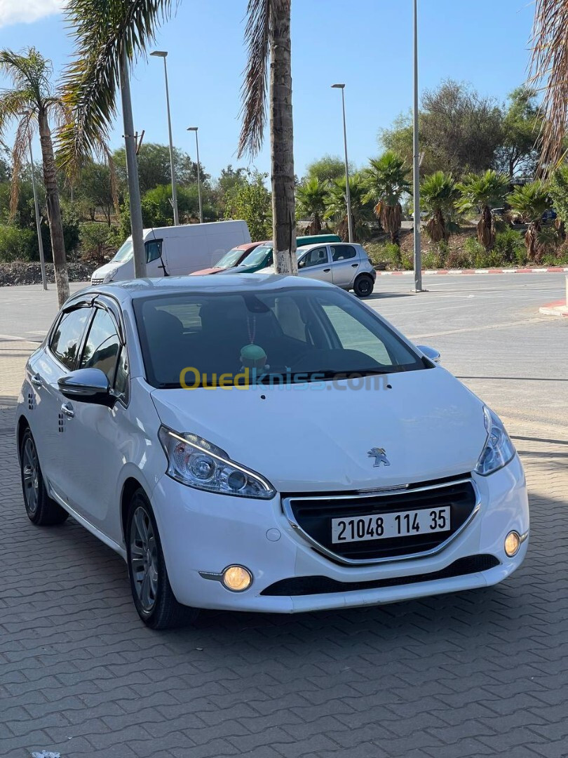 Peugeot 208 2014 Allure