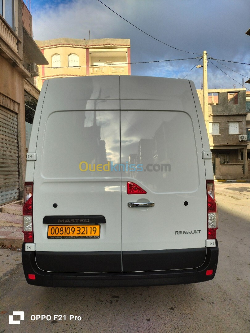 Renault Master 2021