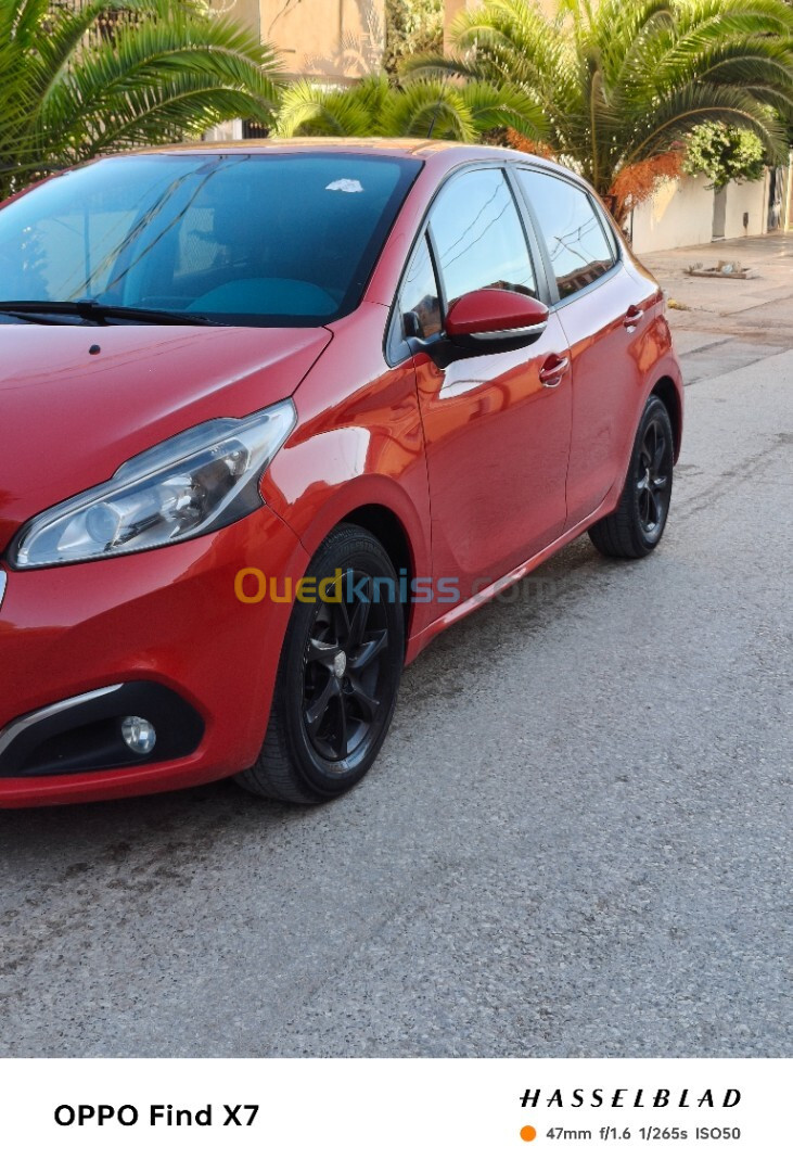 Peugeot 208 2016 Allure