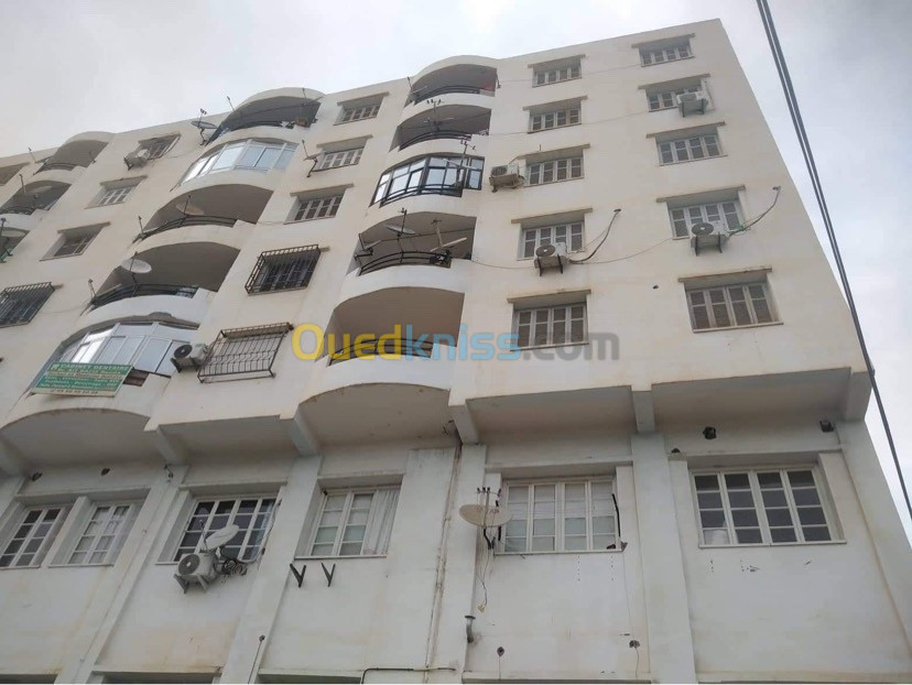 Vente Appartement F3 Bejaia Akbou