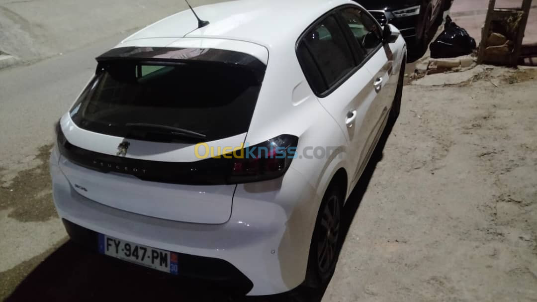 Peugeot 208 2021 Active