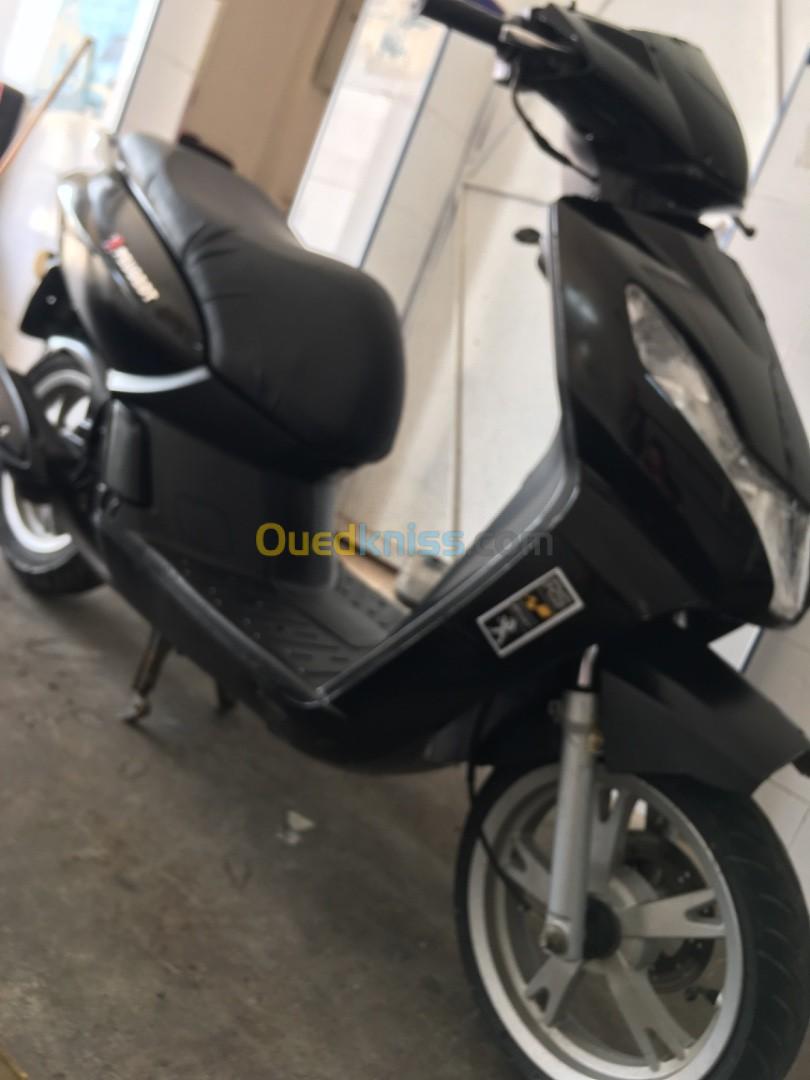 Kisbee 80 cc 4t Peugeot 2018