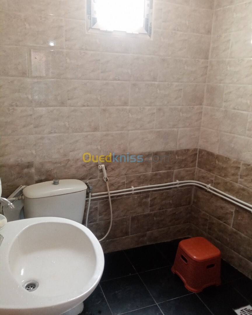 Location Appartement F2 Oran Ain el turck