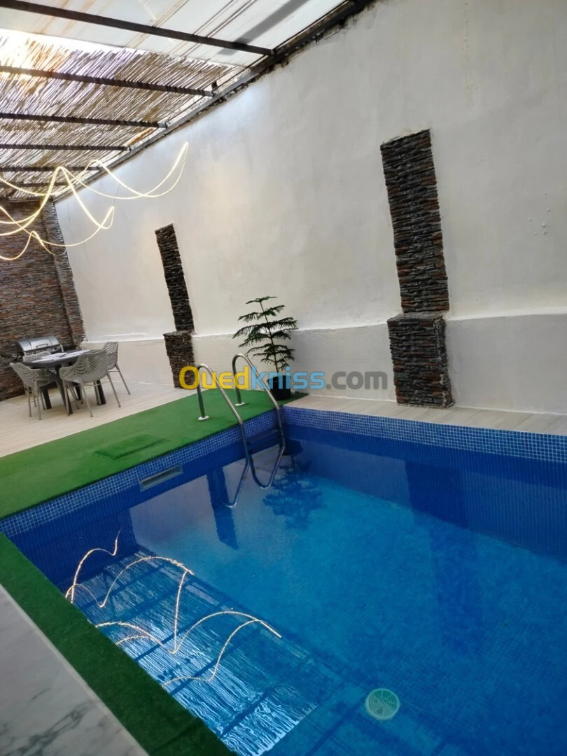 Location vacances Niveau De Villa F4 Tipaza Bou ismail