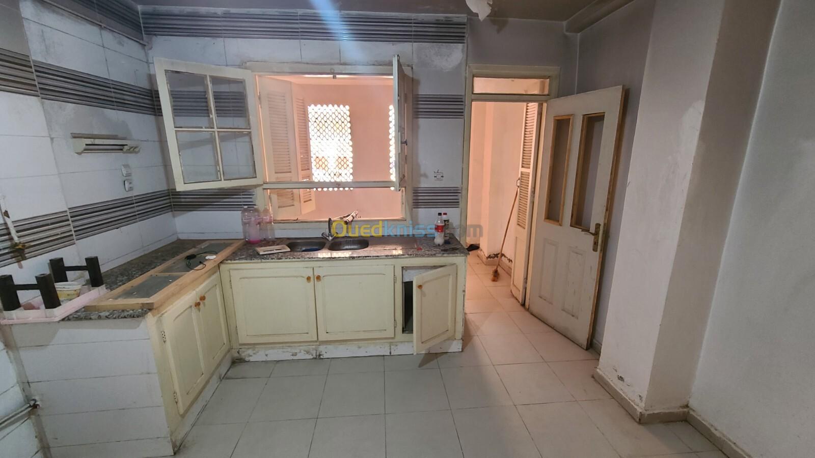 Vente Appartement F4 Oran Ain el turck