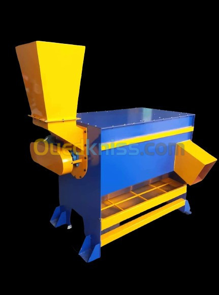 MACHINES ET ÉQUIPEMENTS, RECYCLAGE DE PLASTIQUE HDPE PET LPE PP/1/ 