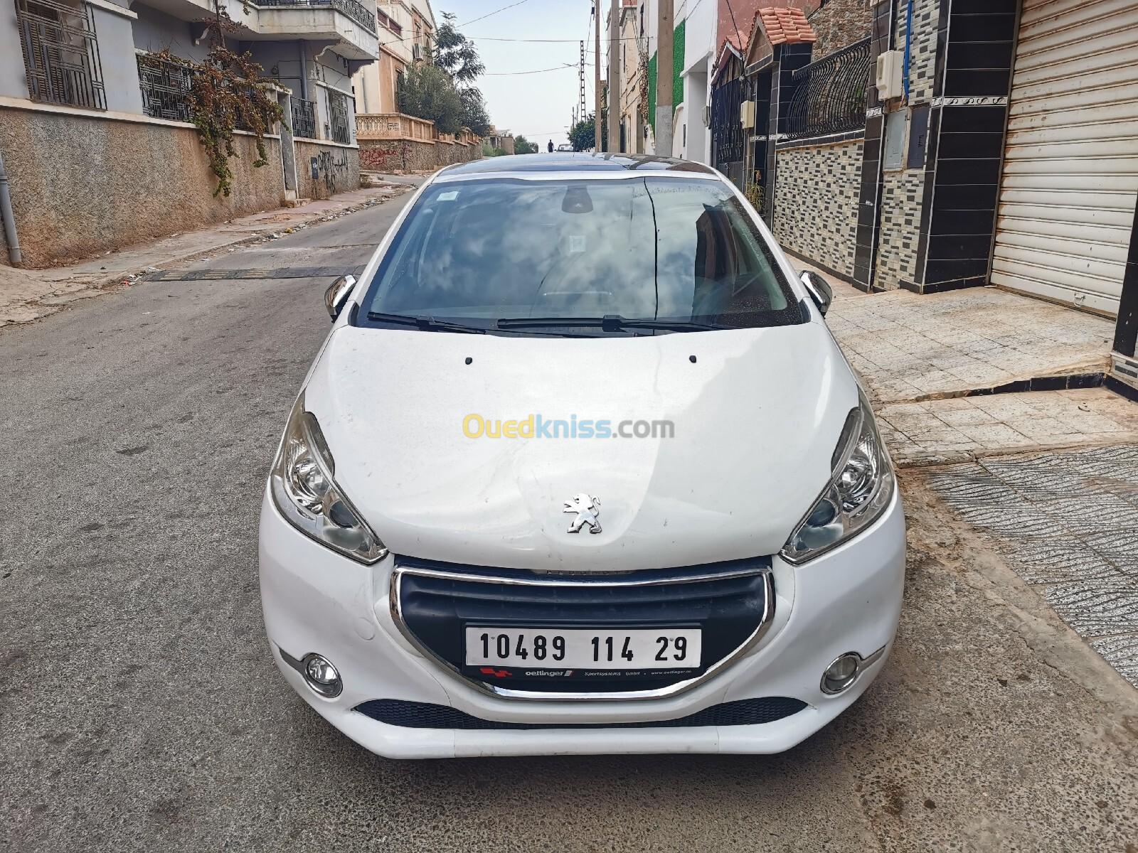 Peugeot 208 2014 Allure