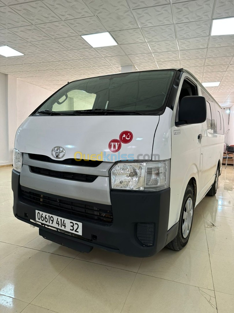 Hiace Toyota 