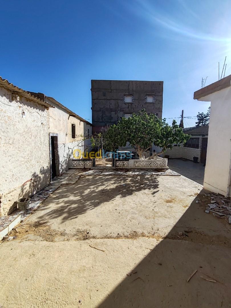 Vente Appartement F4 Oran Boufatis