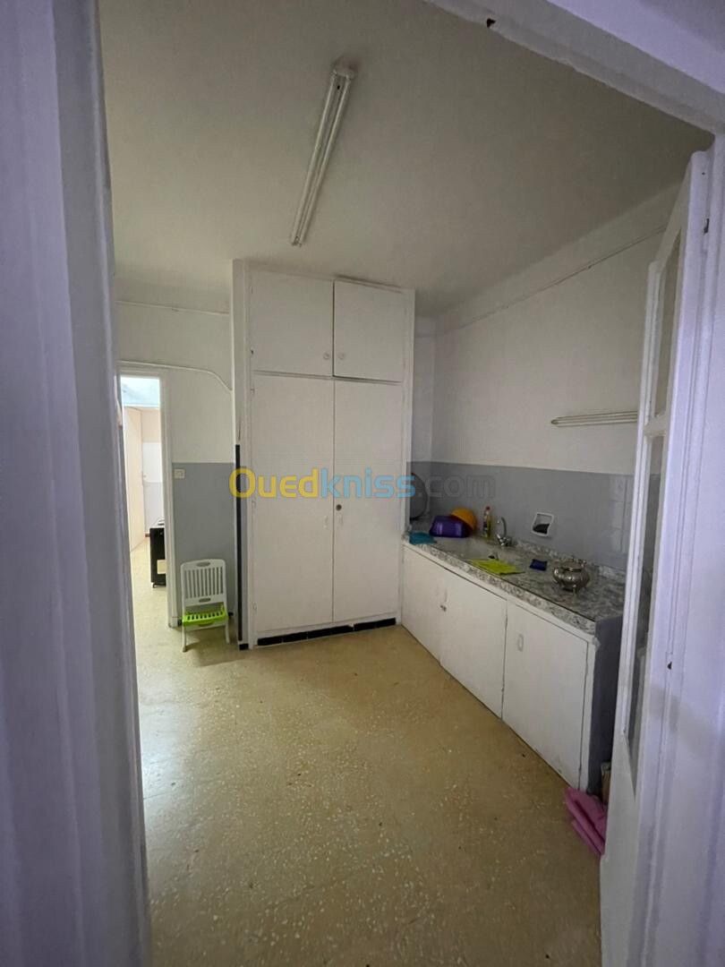 Location Appartement F4 Alger Cheraga