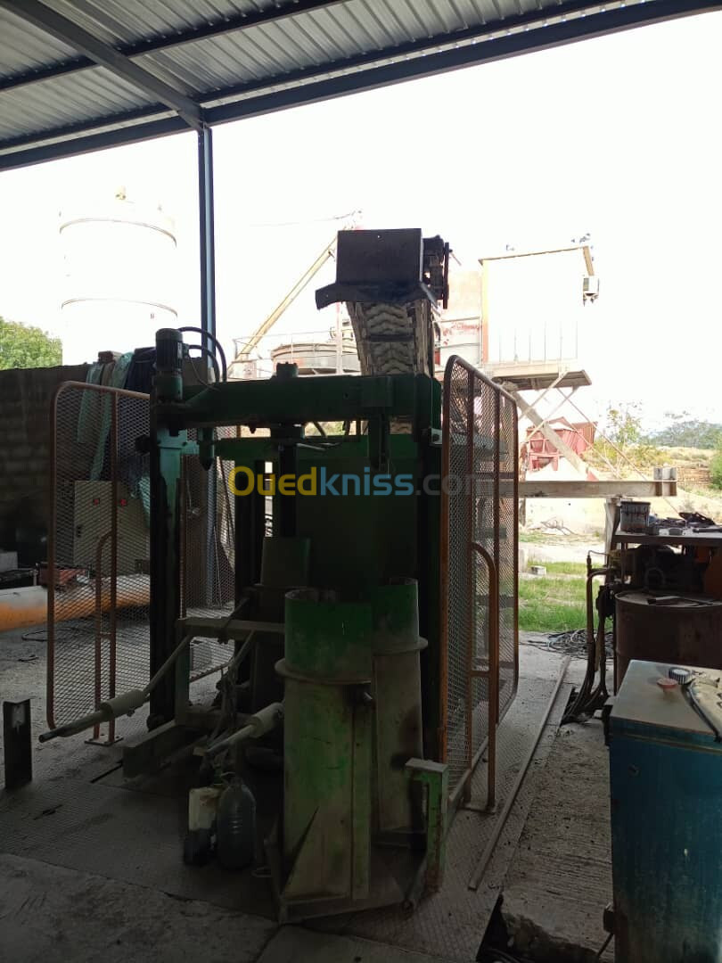 Machine de fabrication de buse