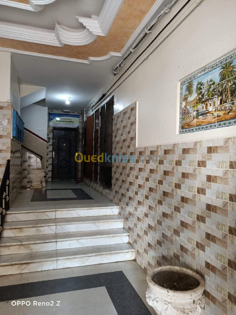 Vente Appartement F4 Annaba Barrahel