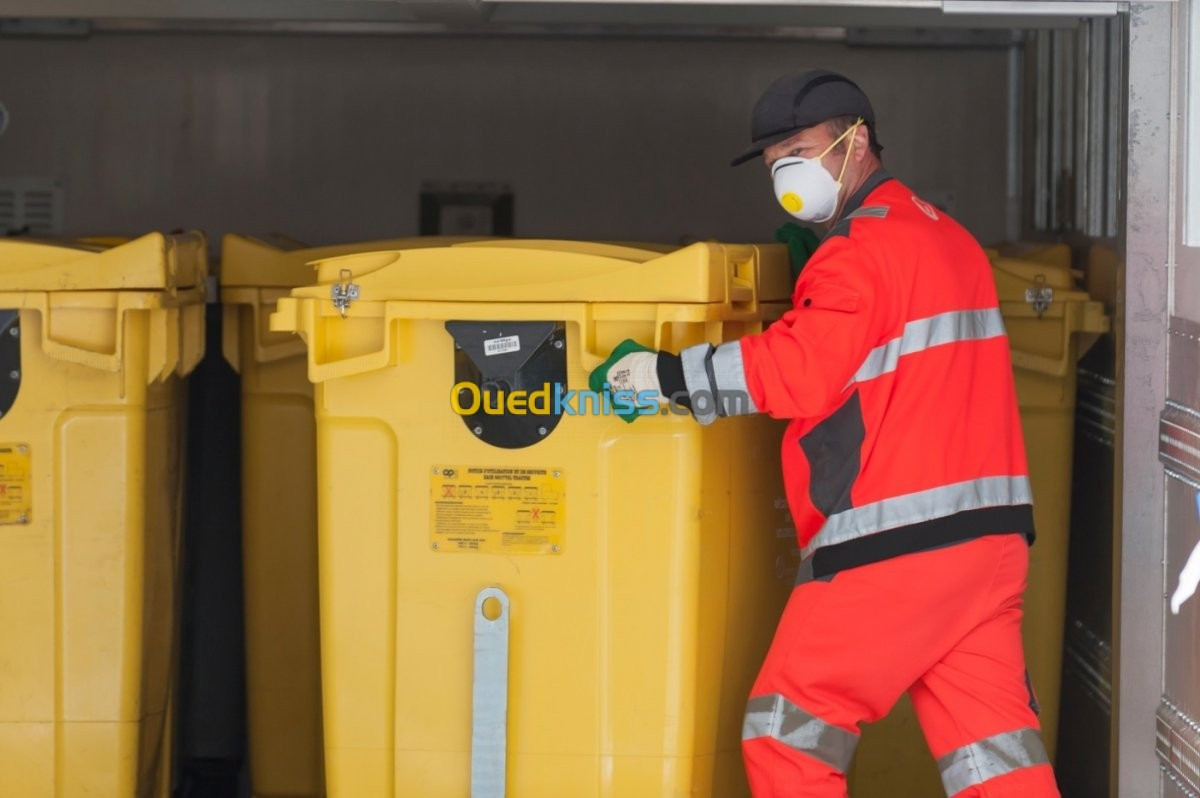 Chauffeur collecte et décharge déchets medicaux