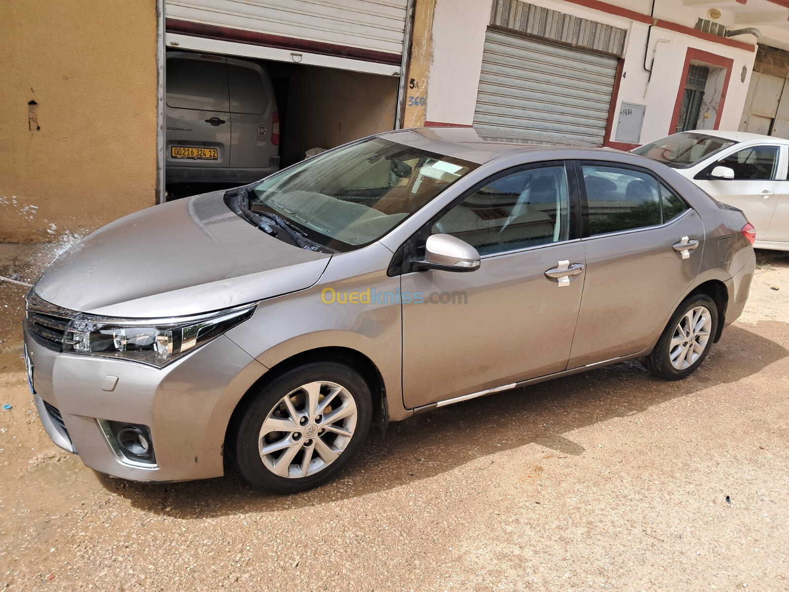 Toyota Corolla 2015 Business