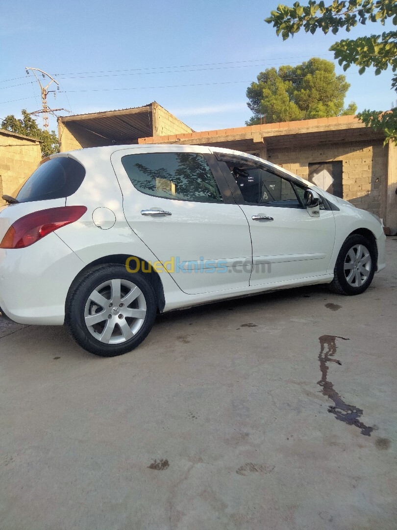 Peugeot 308 2011 308