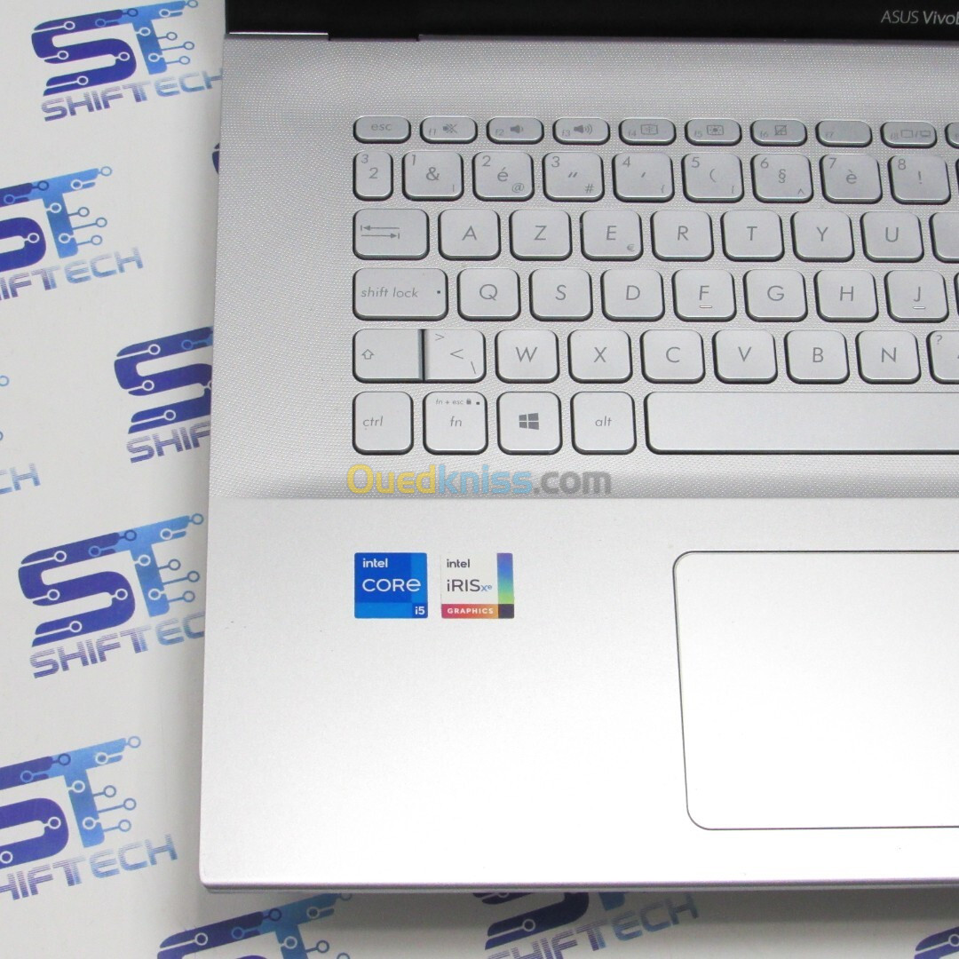 Asus VivoBook 17 S712U i5 1135G7 8G 512 SSD 17.3" Full HD