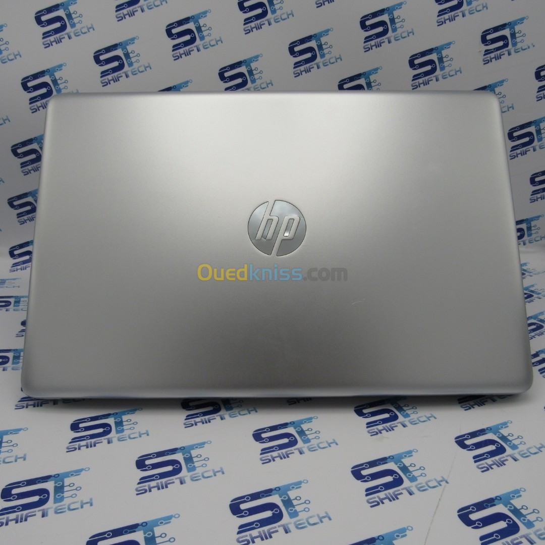 HP Laptop 15 15.6" i3 10Th Génération 4G 256SSD