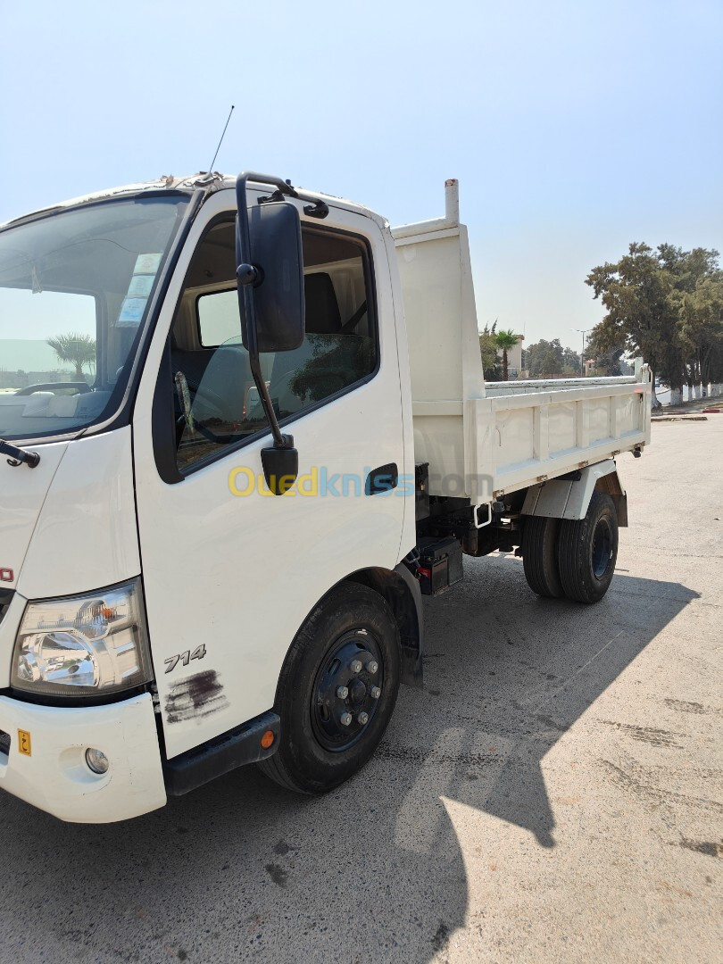 Hino 300 Hino 714 2016