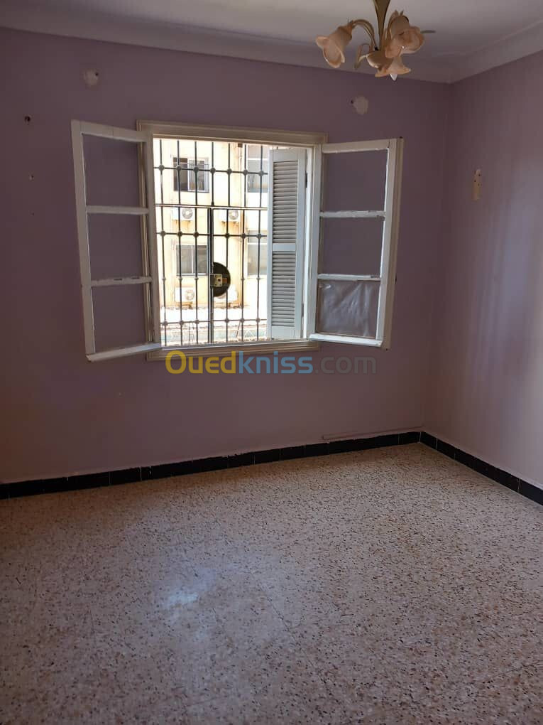 Vente Appartement F4 Alger Kouba