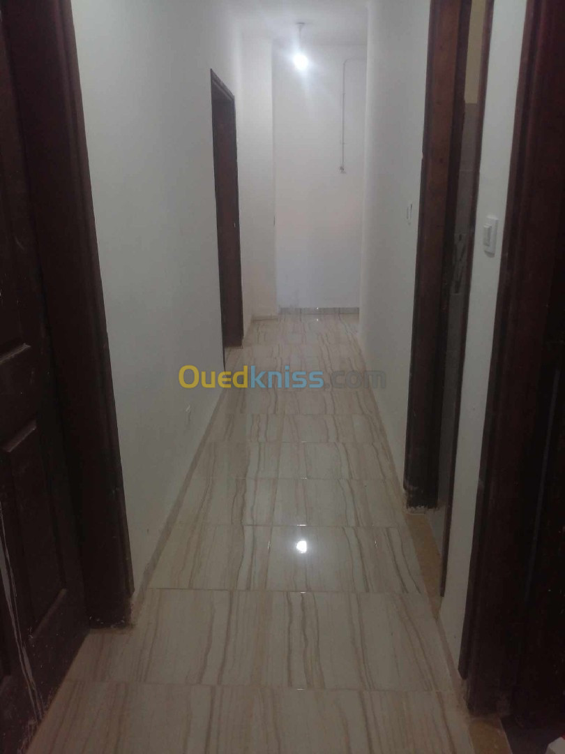 Location vacances Appartement F3 Mostaganem Sayada