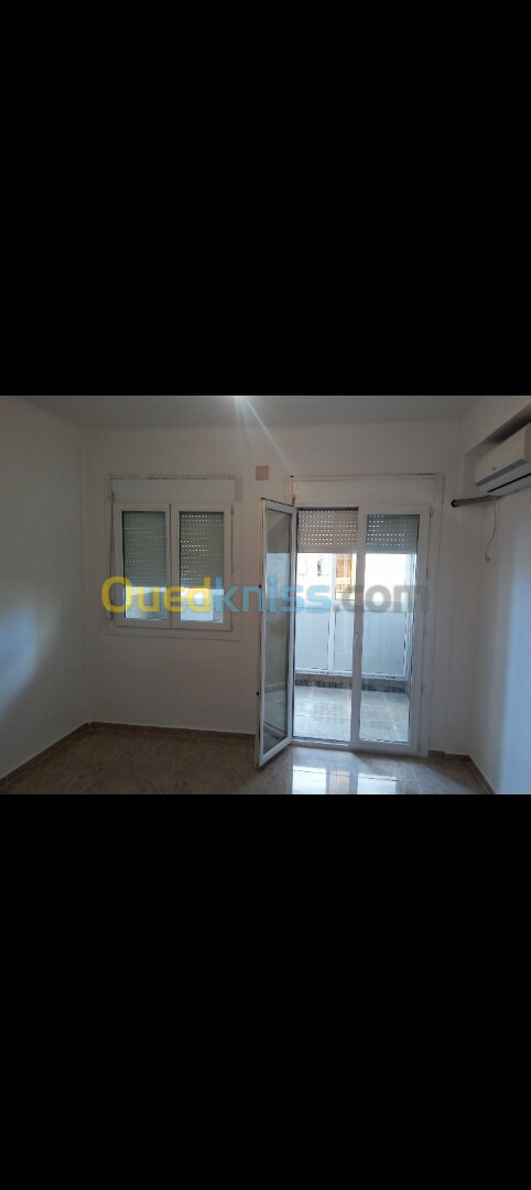 Location Appartement F4 Alger Reghaia