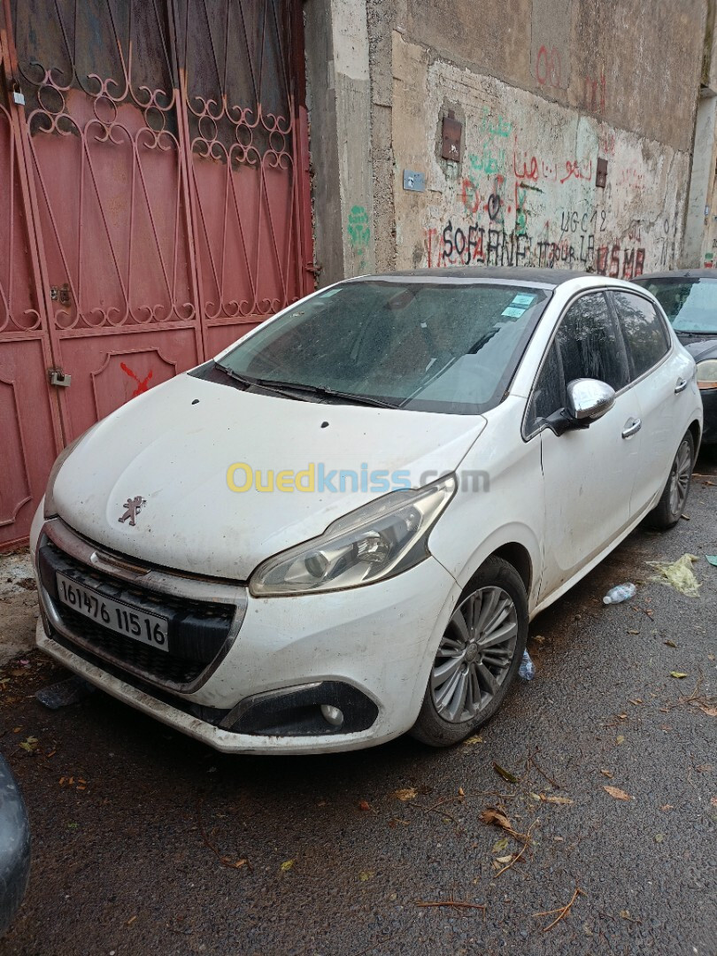 Peugeot 208 2015 Allure Facelift