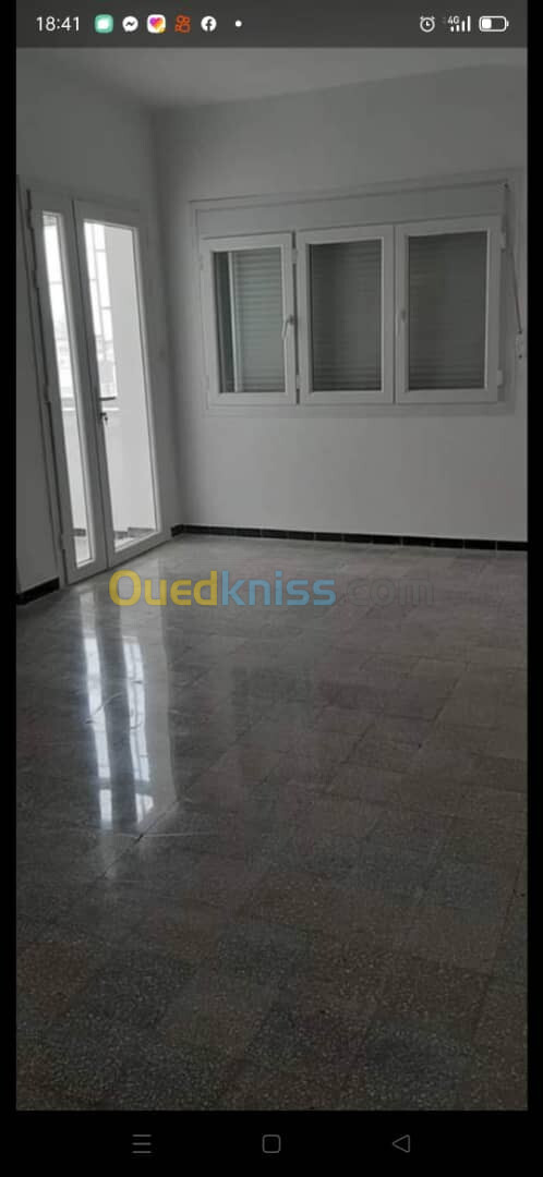 Location Appartement F4 Alger Said hamdine