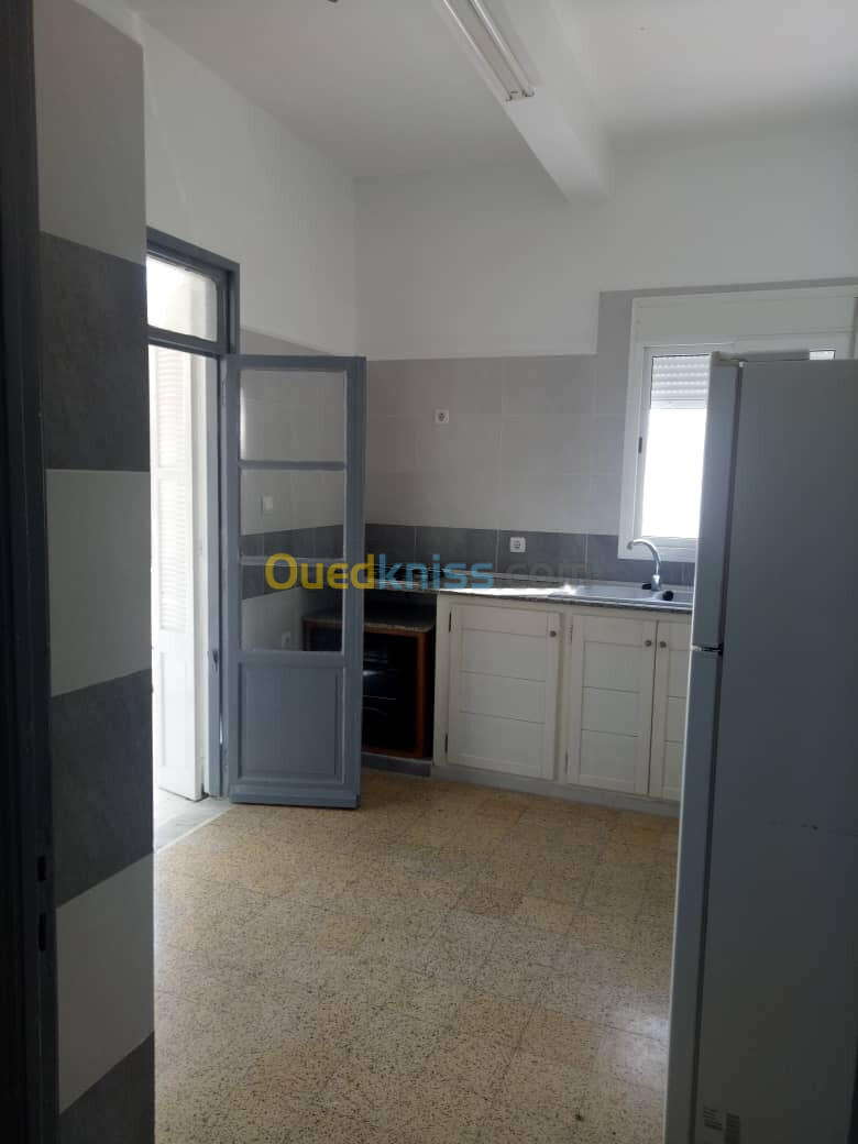 Location Appartement F3 Annaba Annaba