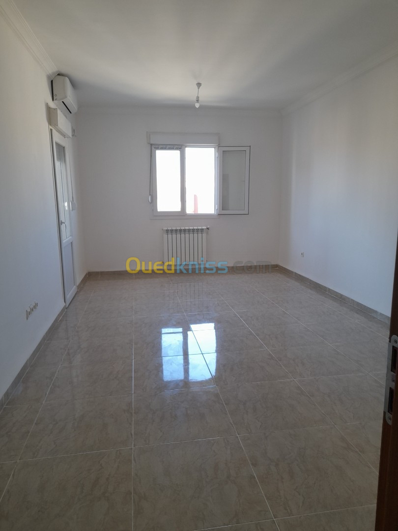 Location Appartement F5 Alger Mahelma