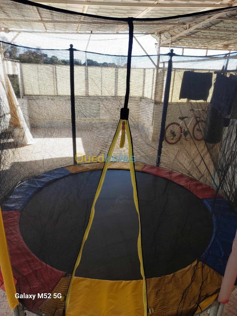 Trampoline 