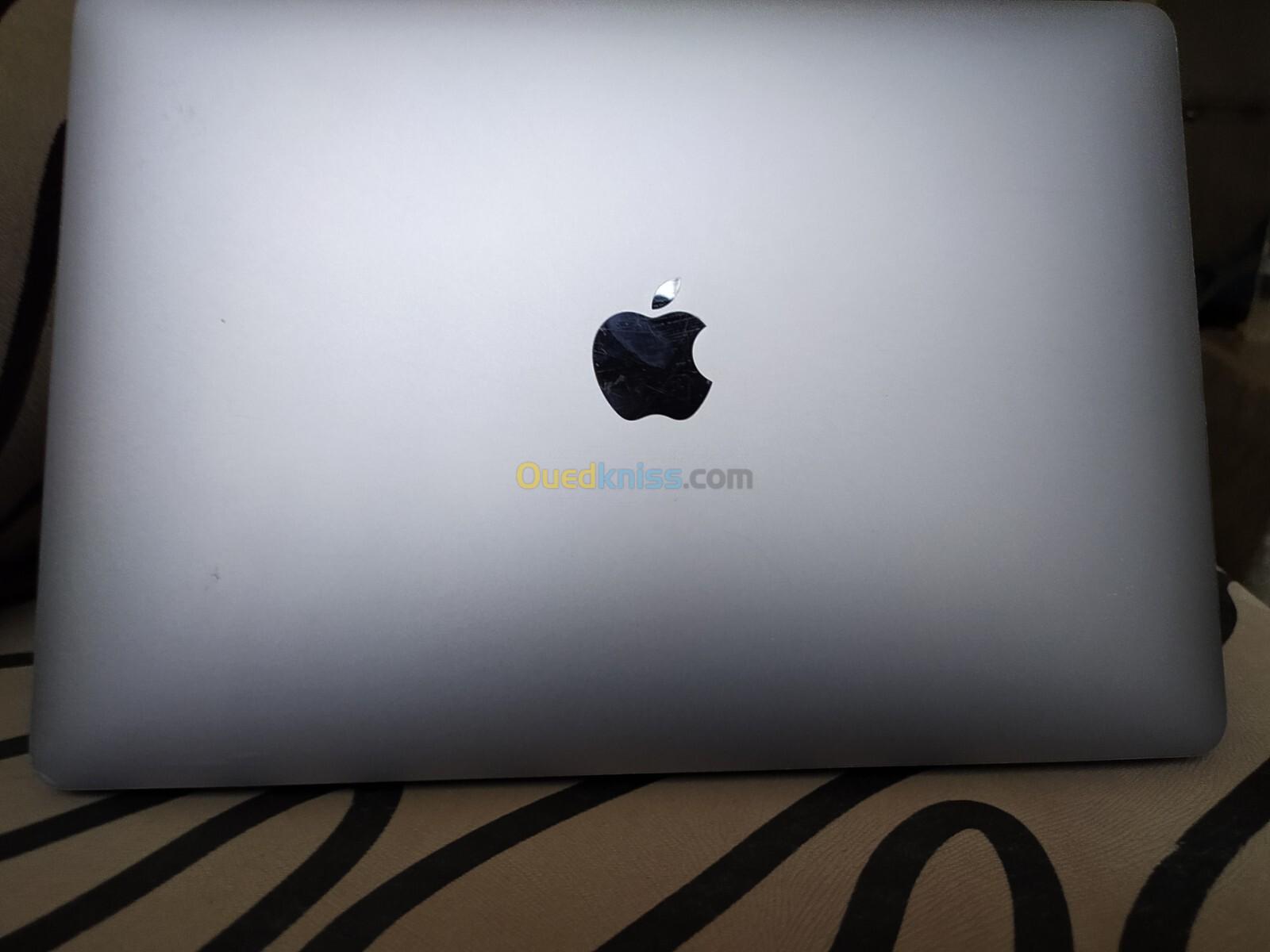 MACBOOK PRO M1 2020