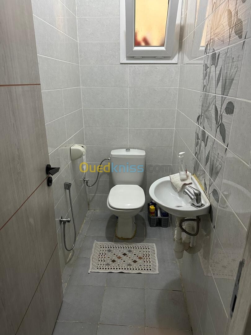 Location Appartement F5 Alger Kouba