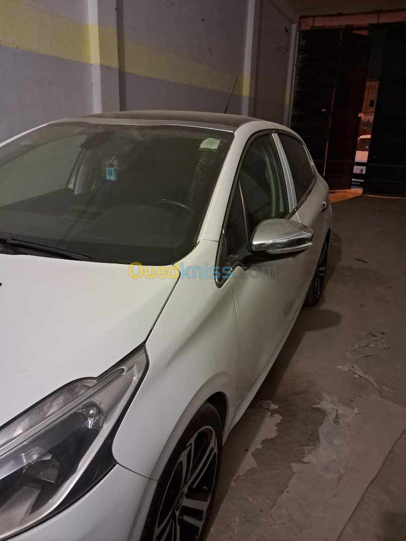 Peugeot 208 2019 GT Line