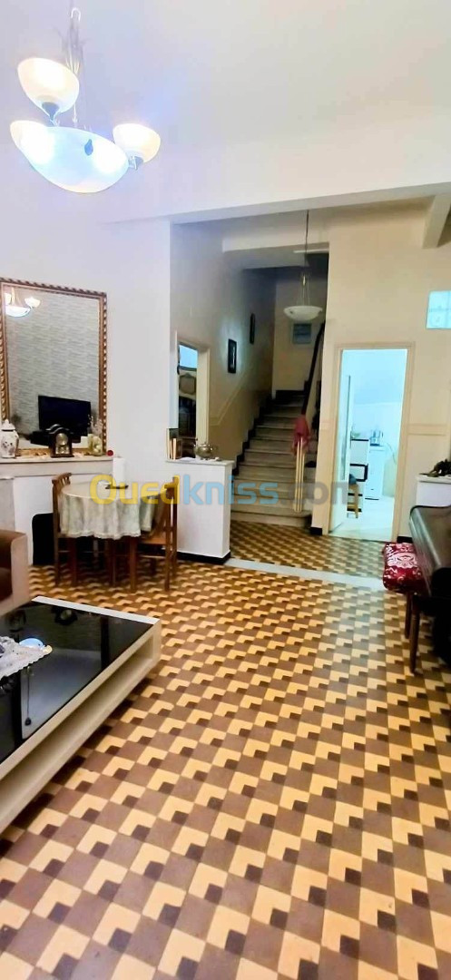 Vente Appartement F5 Alger Bab el oued