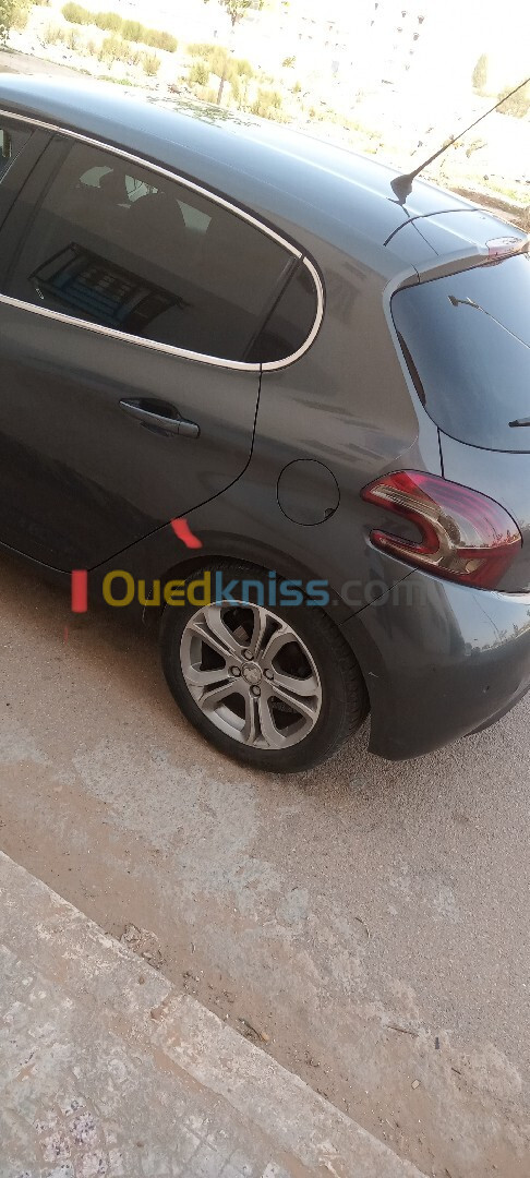 Peugeot 208 2013 208