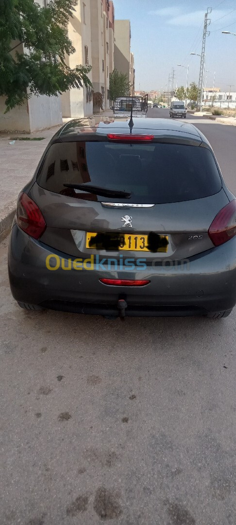 Peugeot 208 2013 208