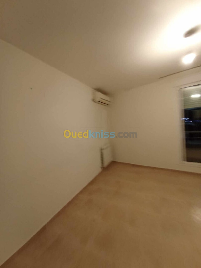 Location Appartement F3 Oran Oran