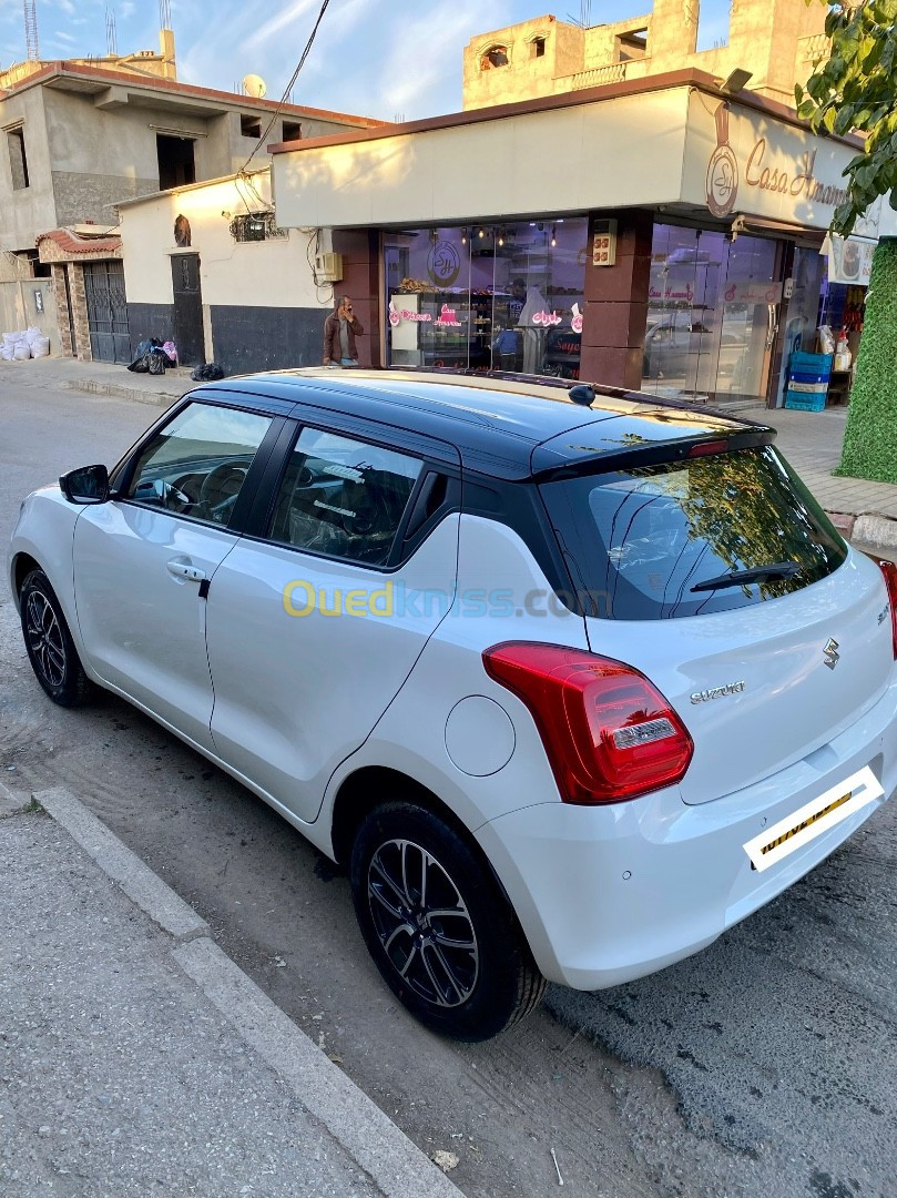 Suzuki Swift 2023 Monter carlo