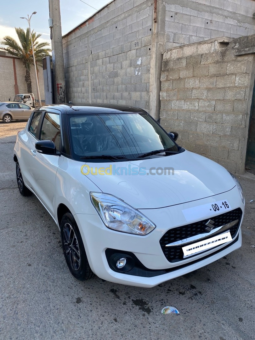 Suzuki Swift 2023 Monter carlo